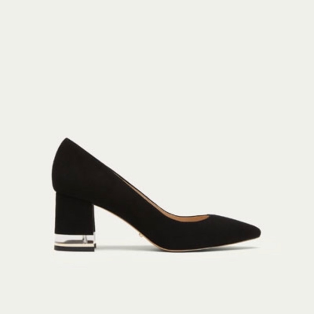 ๐ Suede Court Shoes - Picture 2 of 14